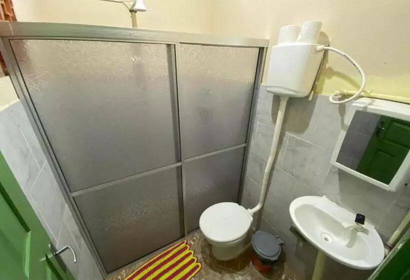 ユースホステル Quarto Açai