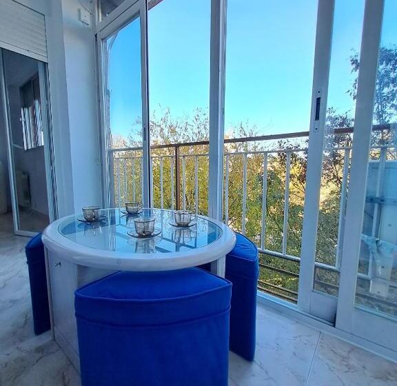 Bed and Breakfast First Dream