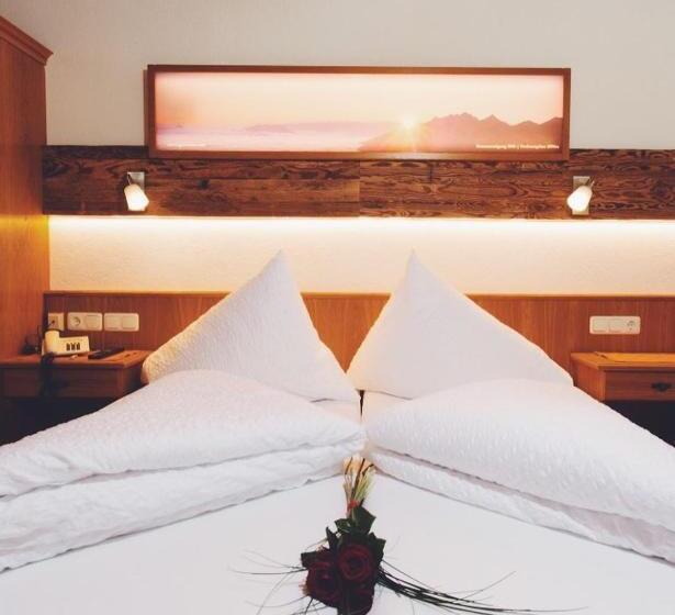 تختخواب و صبحانه Garni Dias