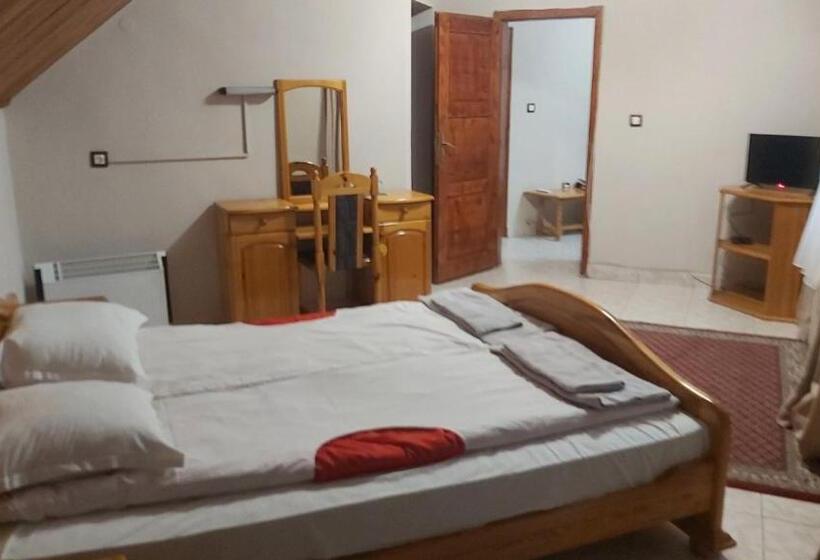 호텔 почивна станция   тец бобов дол