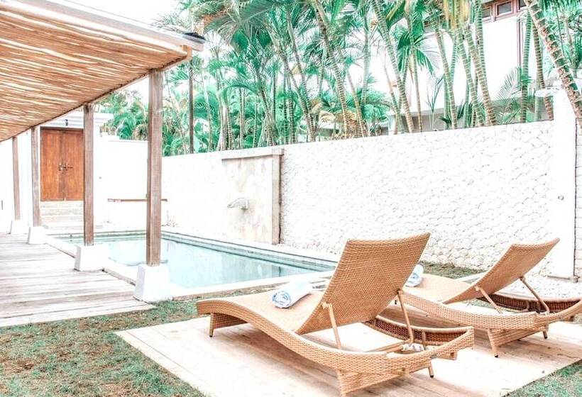 Отель Belvilla Peaceful Retreat Nelayan Beach