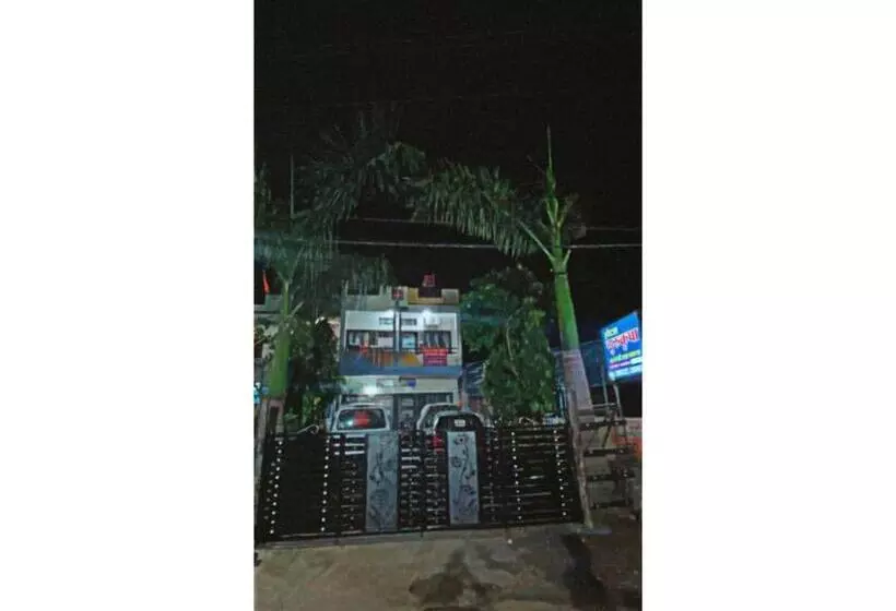 ホテル Guru Kripa, Ujjain