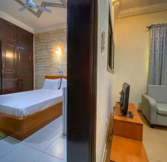 هتل Hôtel Residence Santa Claudia