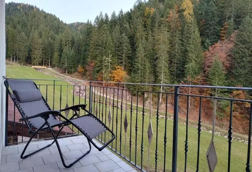 ホテル Innerjerberhof Neiderseit