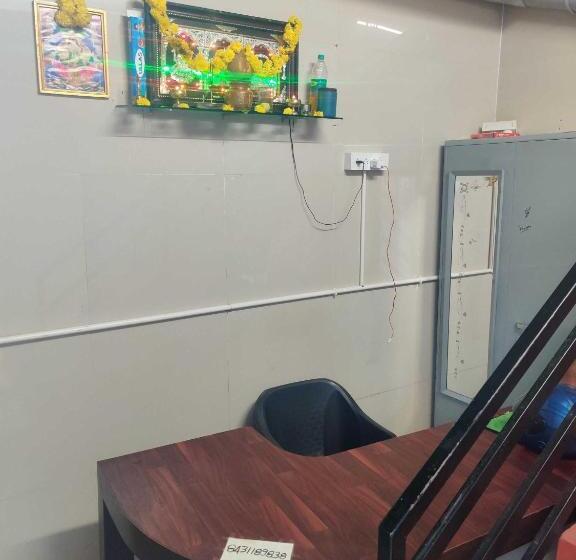 Hotel Oyo Navarang Boarding And Lodging