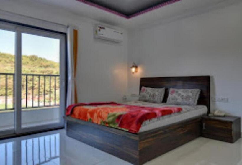 Hotel Prashant Cottages Mahabaleshwar