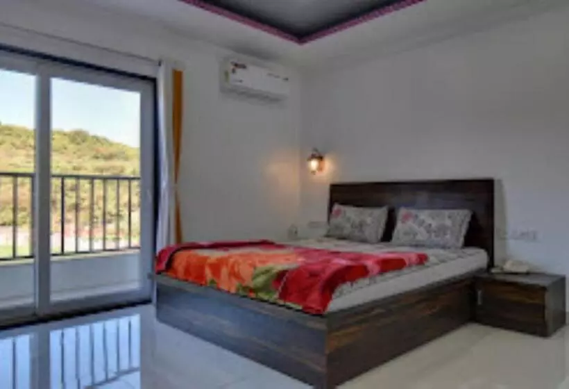 Hotelli Prashant Cottages Mahabaleshwar