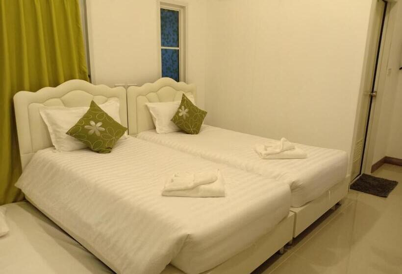 בית מלון כפרי Raintrary House