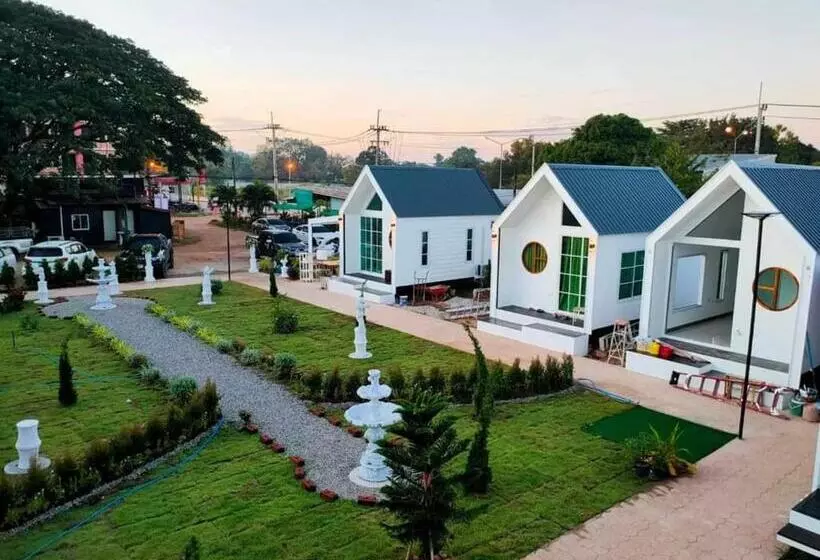 هتل Raintrary House