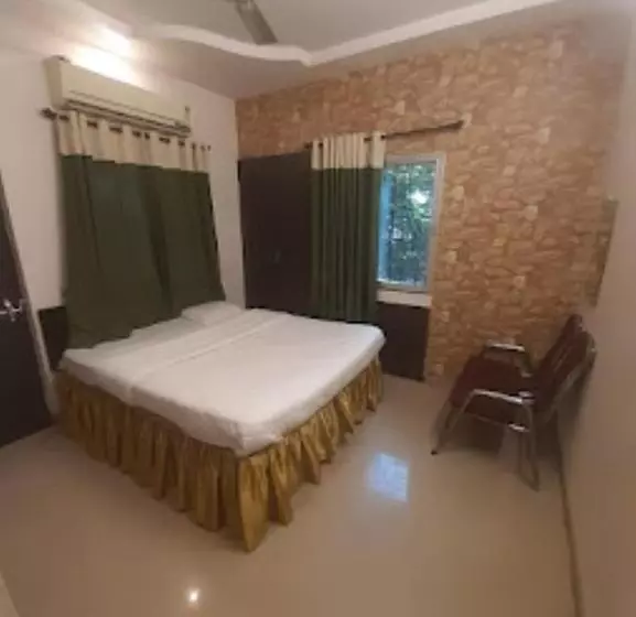 ホテル Ramakrishna, Wardha