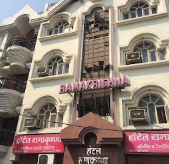 ホテル Ramakrishna, Wardha