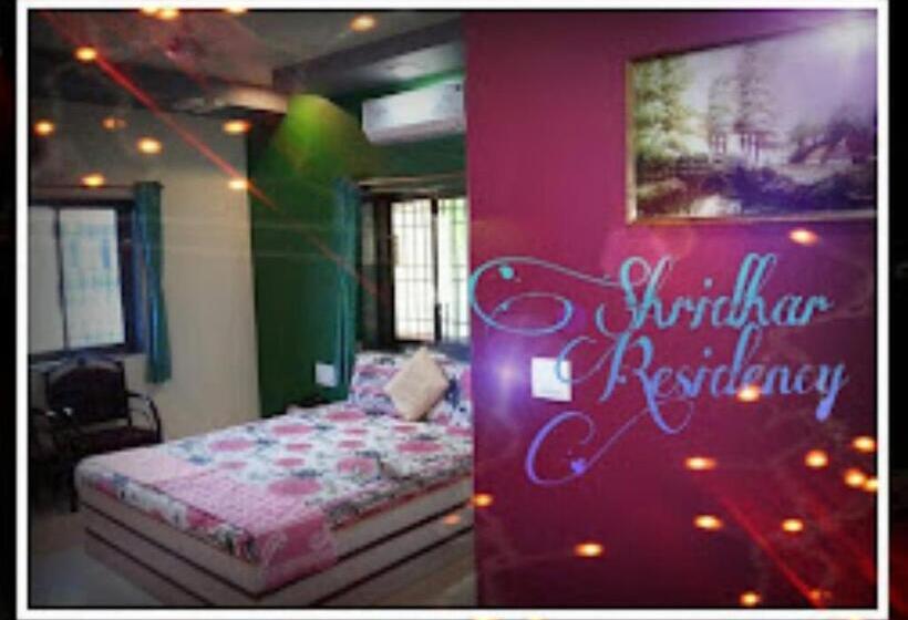 호텔 Shridhar Residency Devgad
