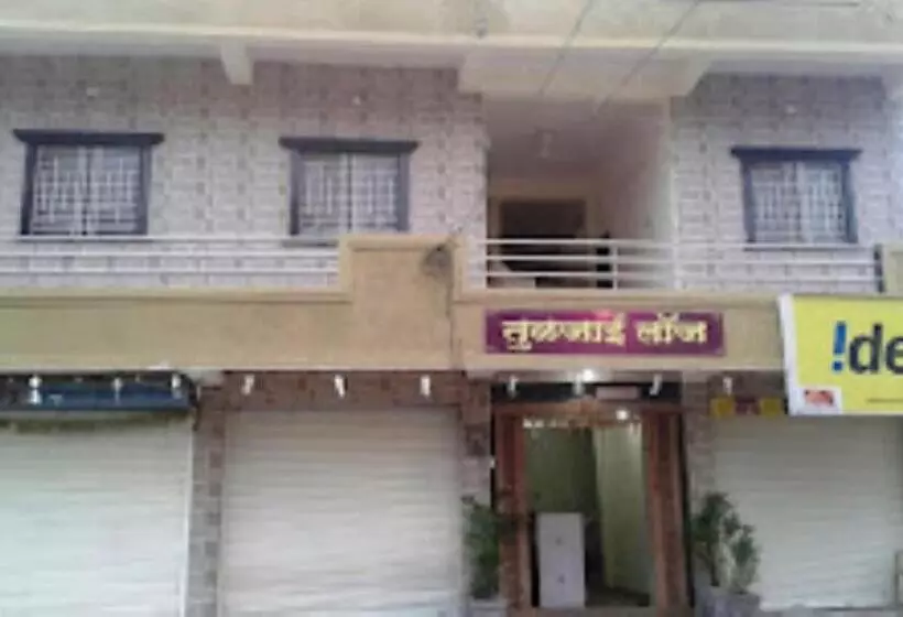 Hotelli Tuljai Lodge, Tuljapur
