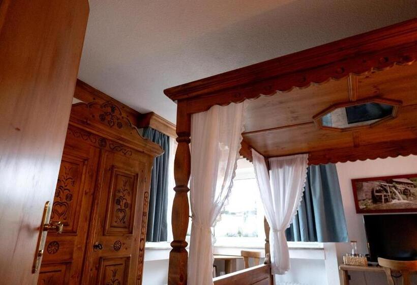 ホテル Zum See, Titisee