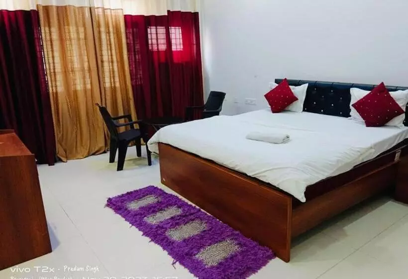 Mauji S Villa Hotel & Guest House