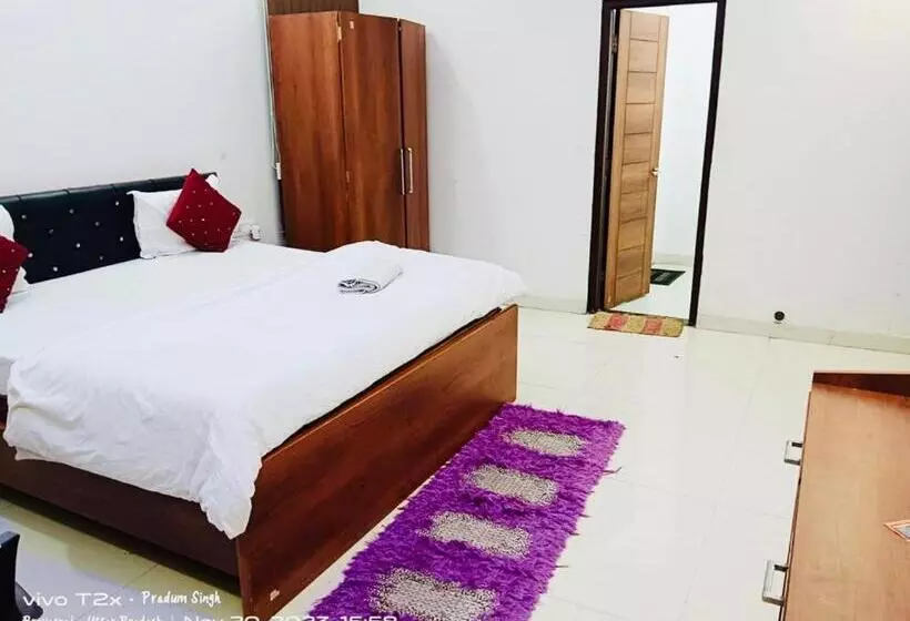 Mauji S Villa Hotel & Guest House