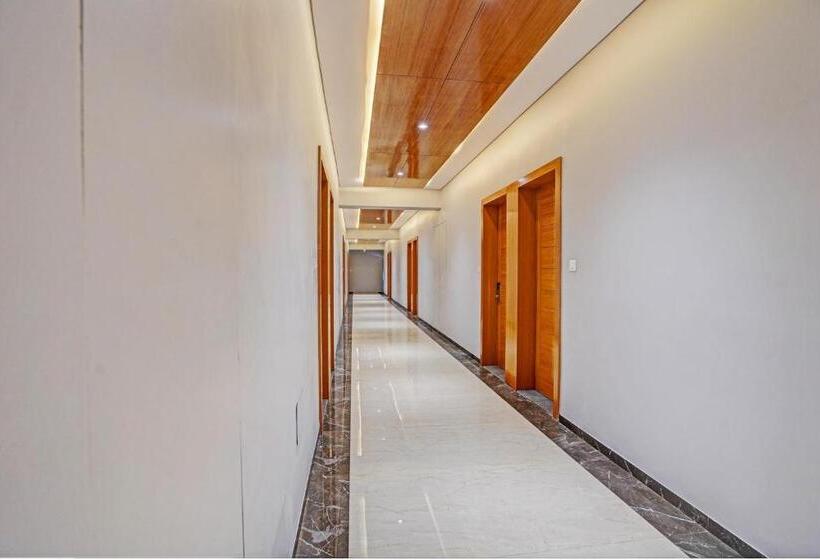 Oyo Hotel Shiv Plaza