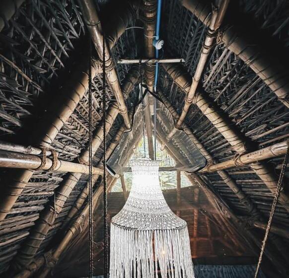 پانسیون Bamboo Veedu