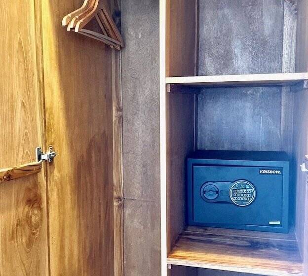 펜션 Charlie Guest House