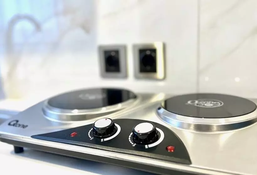 Majatalo Charlie Guest House