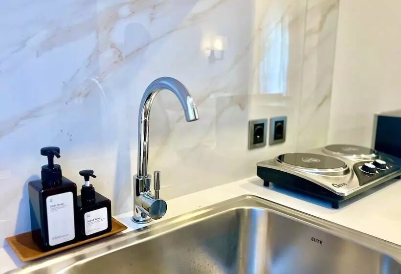 Majatalo Charlie Guest House