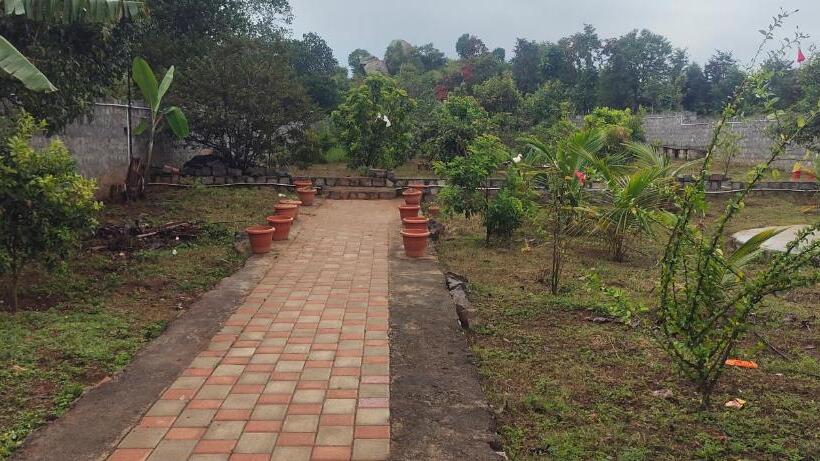 Pensionat Hill Top Camp Yelagiri Hills