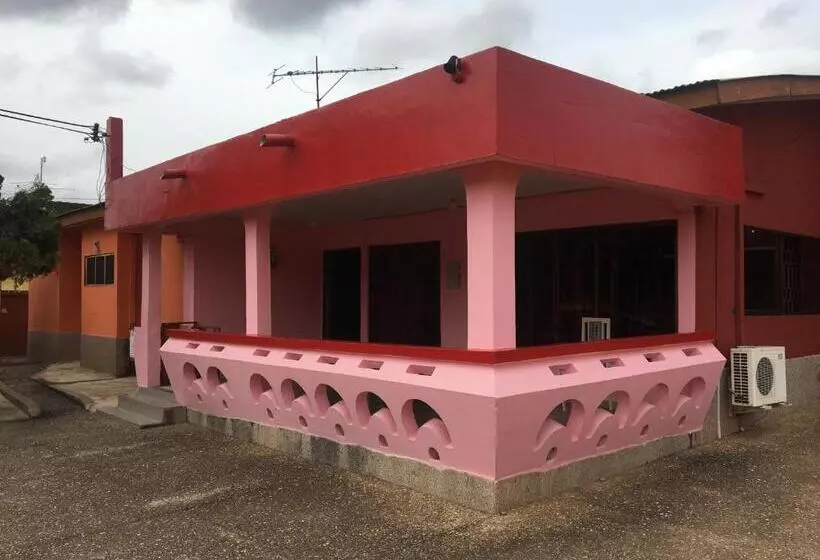 پانسیون Obiba J.k Guest House