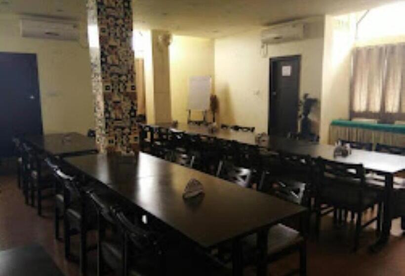 Swagstay Hotel Woodlands Nagpur