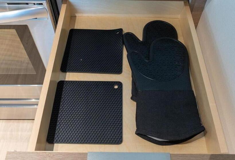 Top Floorbalcony55 4k Smart Tv360 Rooftop View