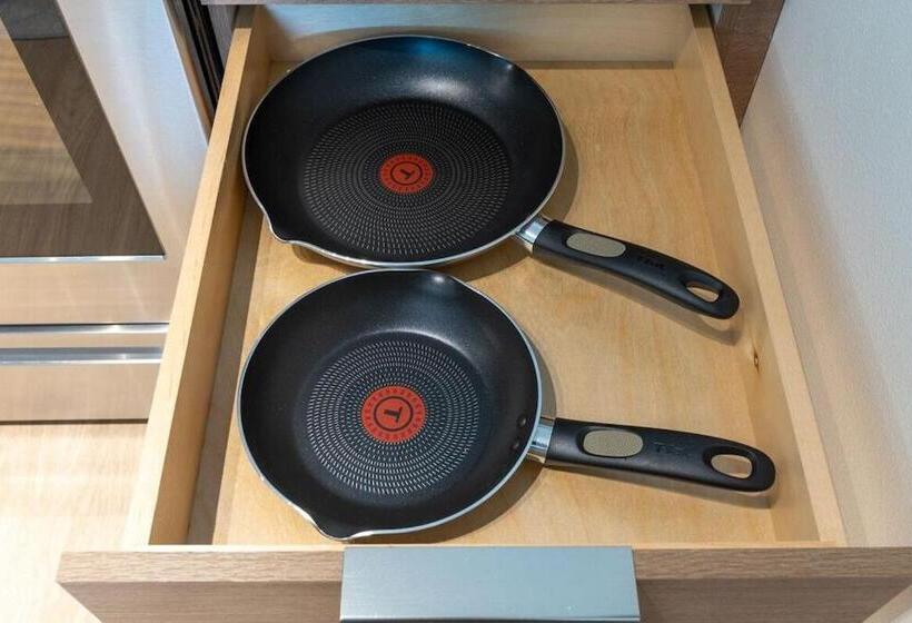 Top Floorbalcony55 4k Smart Tv360 Rooftop View