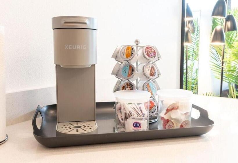 Top Floorbalcony55 4k Smart Tv360 Rooftop View