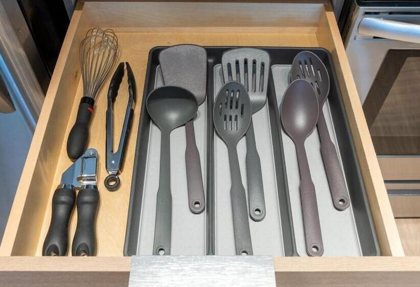 Top Floorbalcony55 4k Smart Tv360 Rooftop View