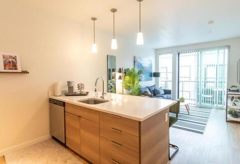 Top Floorbalcony55 4k Smart Tv360 Rooftop View