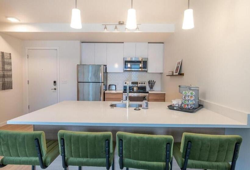 Top Floorbalcony55 4k Smart Tv360 Rooftop View