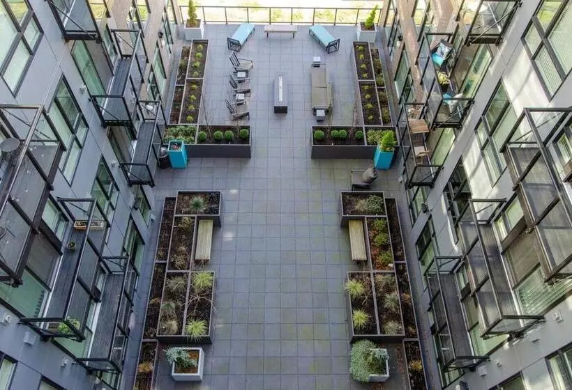 Top Floorbalcony55 4k Smart Tv360 Rooftop View