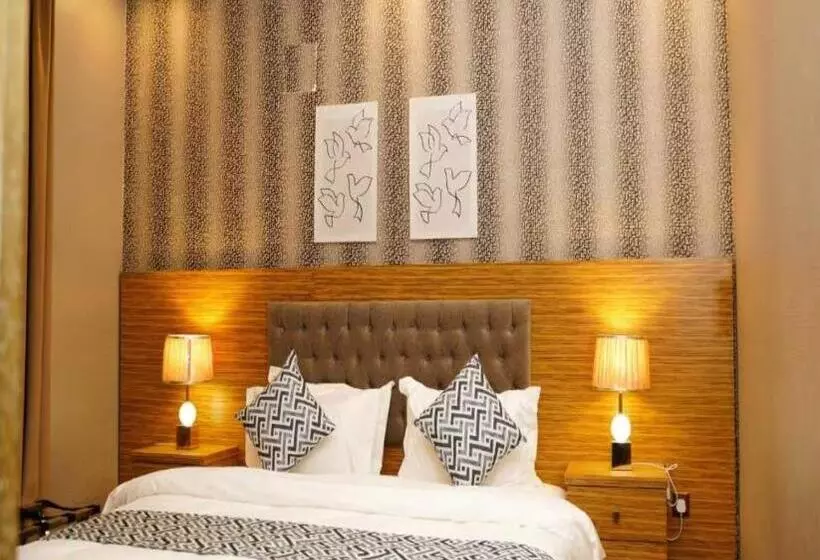 فندق باليت كريدي الفاخر Palette Luxury Credi