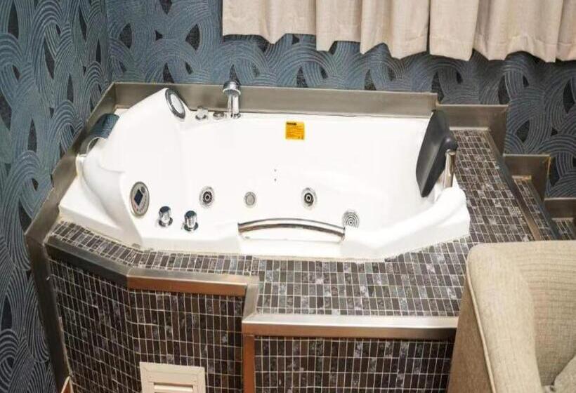 فندق باليت كريدي الفاخر Palette Luxury Credi