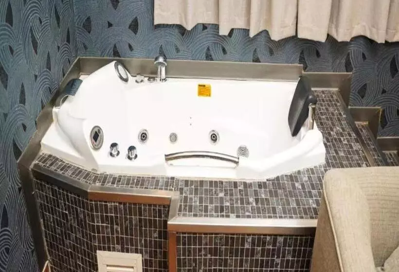 فندق باليت كريدي الفاخر Palette Luxury Credi