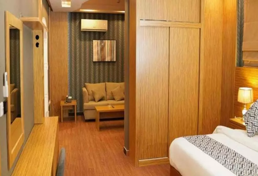 فندق باليت كريدي الفاخر Palette Luxury Credi