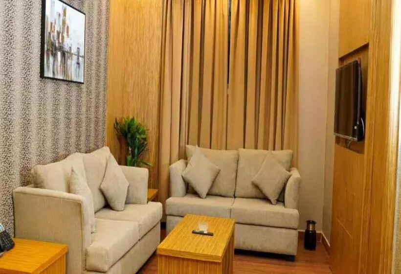 فندق باليت كريدي الفاخر Palette Luxury Credi