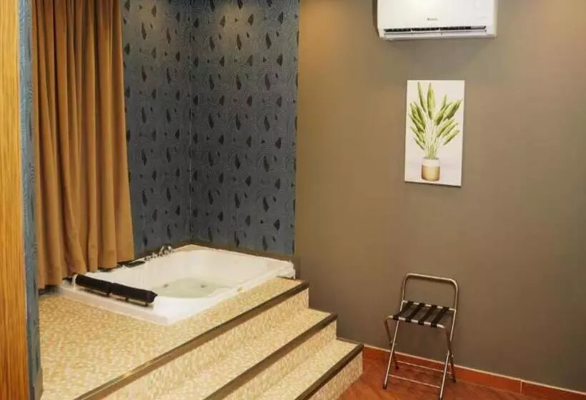 فندق باليت كريدي الفاخر Palette Luxury Credi