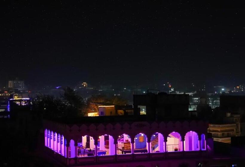 12 Monks Hostel Pushkar