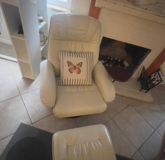 Hostel Cozy And Comfortable