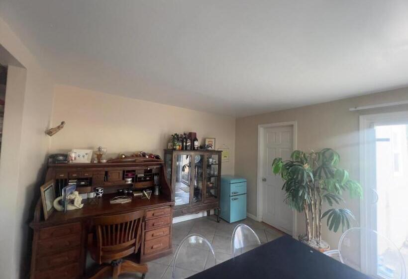 Hostel Cozy And Comfortable