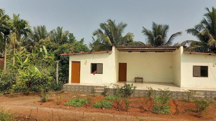 Bed and Breakfast Arihant Resort