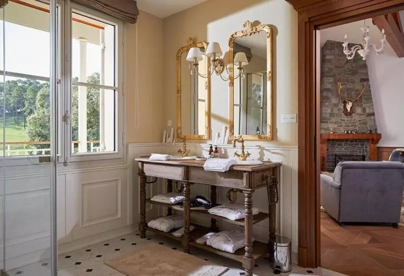ベッドアンドブレックファースト Château Et Relais De Clotte