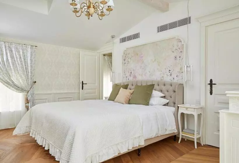 ベッドアンドブレックファースト Château Et Relais De Clotte
