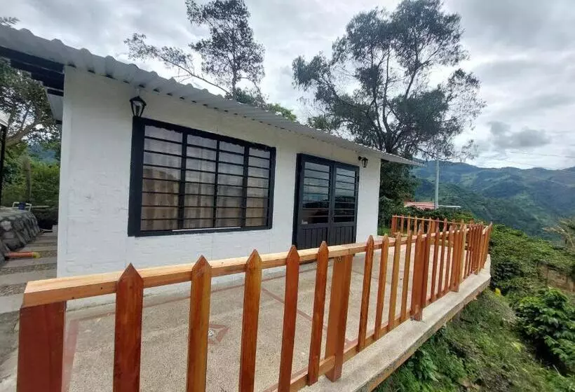 Aamiaismajoitus (B&B) Glamping El Mirador