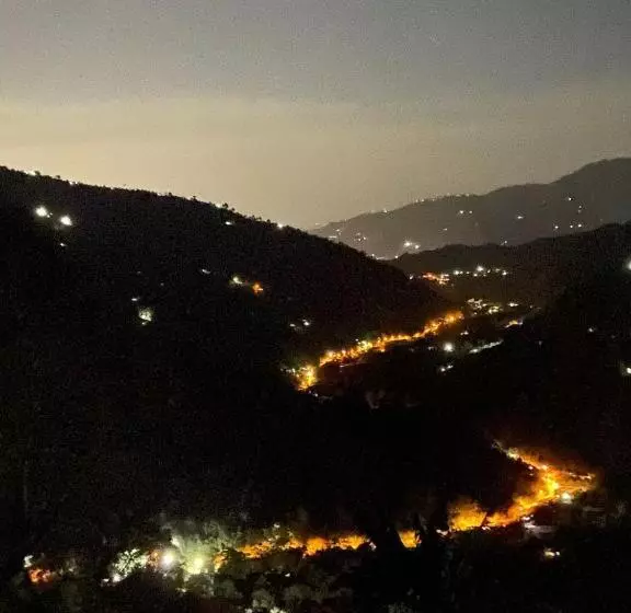 Aamiaismajoitus (B&B) Glamping El Mirador