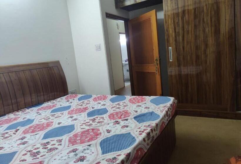 Bed and Breakfast Urgian Niwas